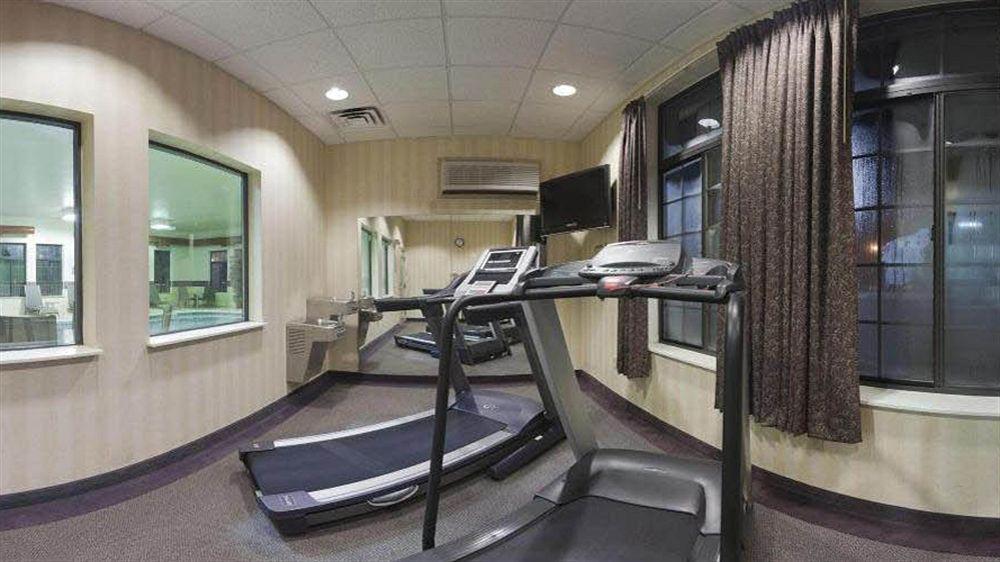 Holiday Inn Express Greensburg By Ihg Exterior foto