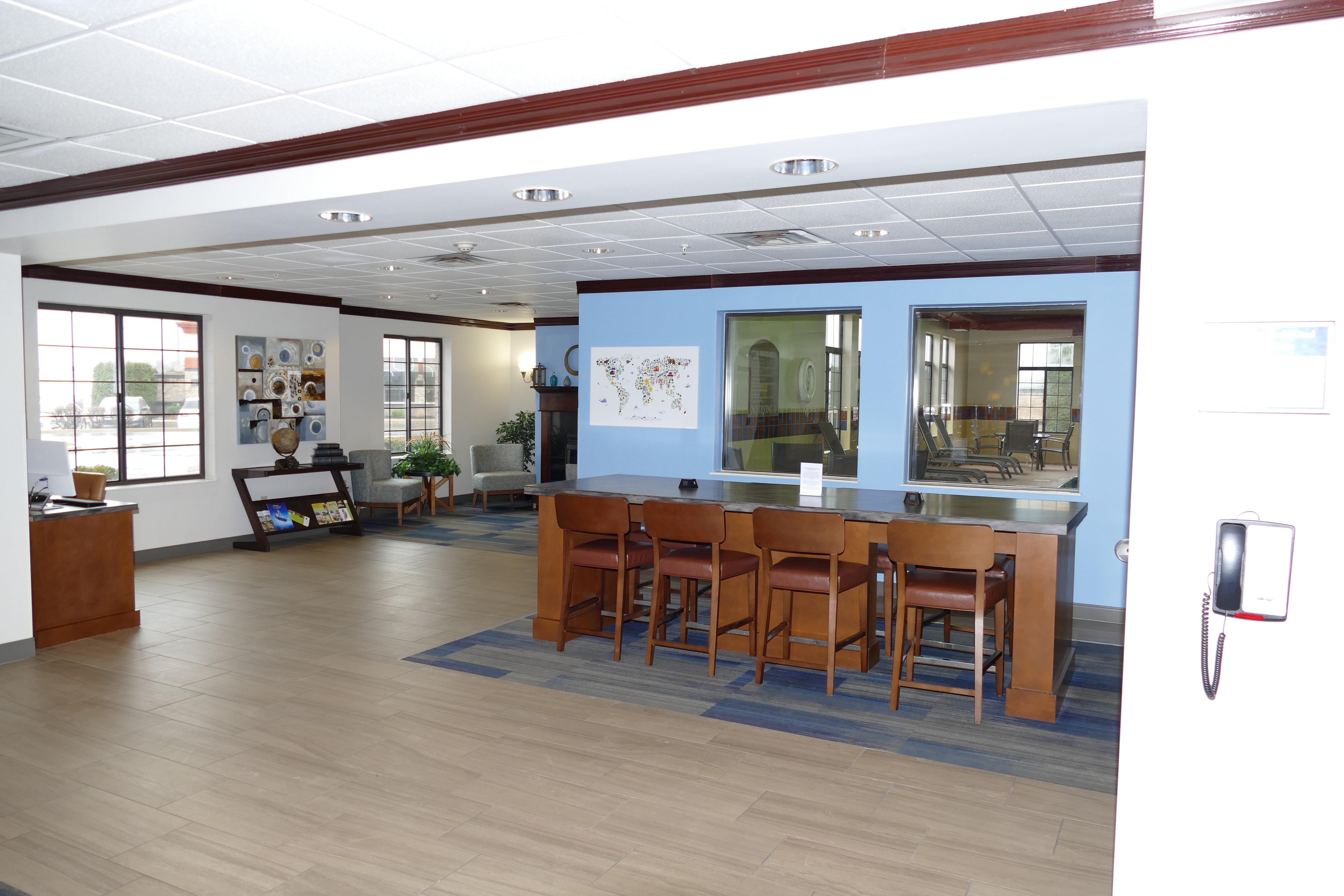 Holiday Inn Express Greensburg By Ihg Exterior foto